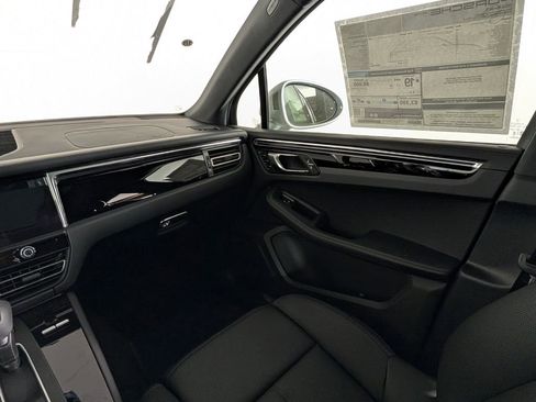 New 2026 Porsche Macan S image 23