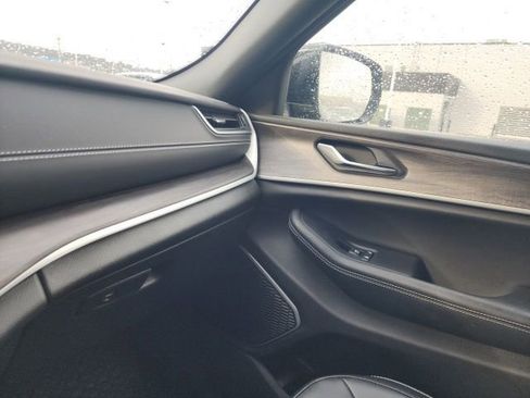 Used 2024 Jeep Grand Cherokee Limited 4xe w/ Trailer Tow Package image 20