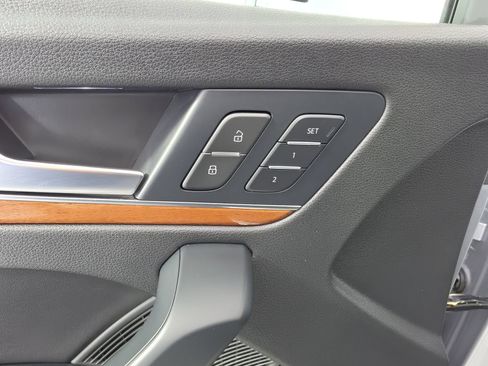 Certified 2023 Audi Q5 2.0T Premium Plus w/ Premium Plus Package AWD/4WD image 20