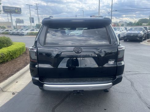 Used 2024 Toyota 4Runner TRD Off-Road Premium w/ Moonroof Package AWD/4WD image 11