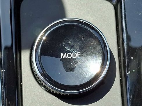 Used 2026 Chevrolet Equinox LT AWD/4WD image 25