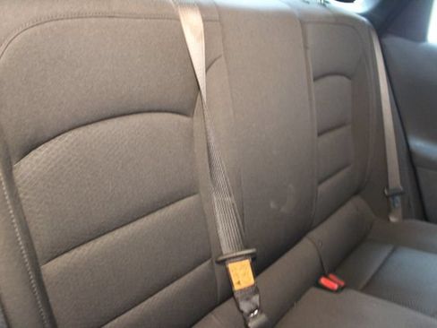 Used 2020 Chevrolet Malibu LS FWD image 14