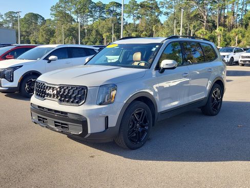 Certified 2024 Kia Telluride EX X-Line image 3