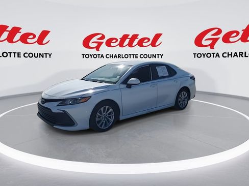 Certified 2023 Toyota Camry LE image 4