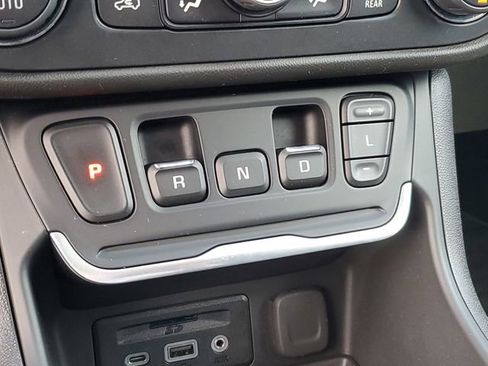 Used 2020 GMC Terrain SLT w/ Preferred Package image 15