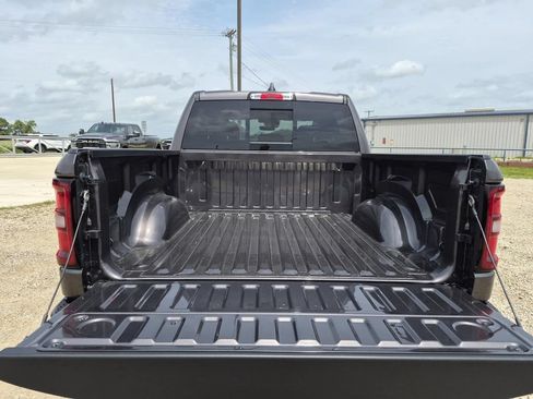New 2026 RAM 1500 Express AWD/4WD image 8