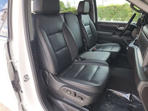 Used 2025 GMC Sierra 1500 SLT RWD image 16