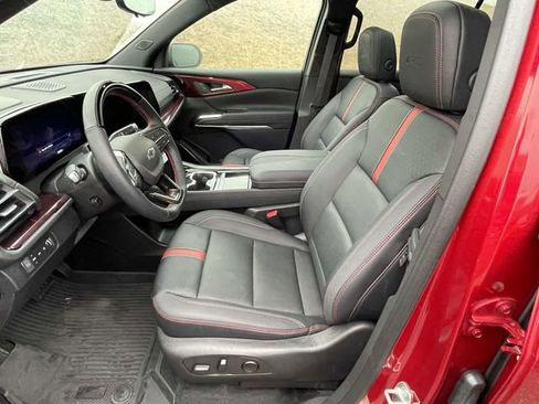 Used 2024 Chevrolet Traverse RS w/ LPO, Floor Liner Package image 15