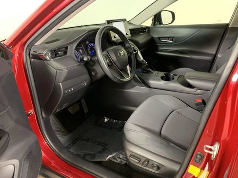 Used 2021 Toyota Venza LE AWD/4WD image 30