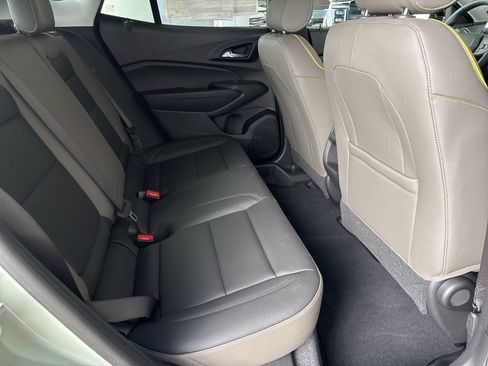 New 2026 Chevrolet Trax ACTIV w/ Driver Confidence Package FWD image 17