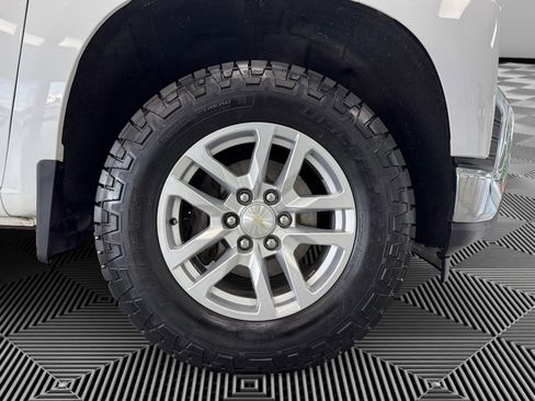 Used 2020 Chevrolet Silverado 1500 LT image 9