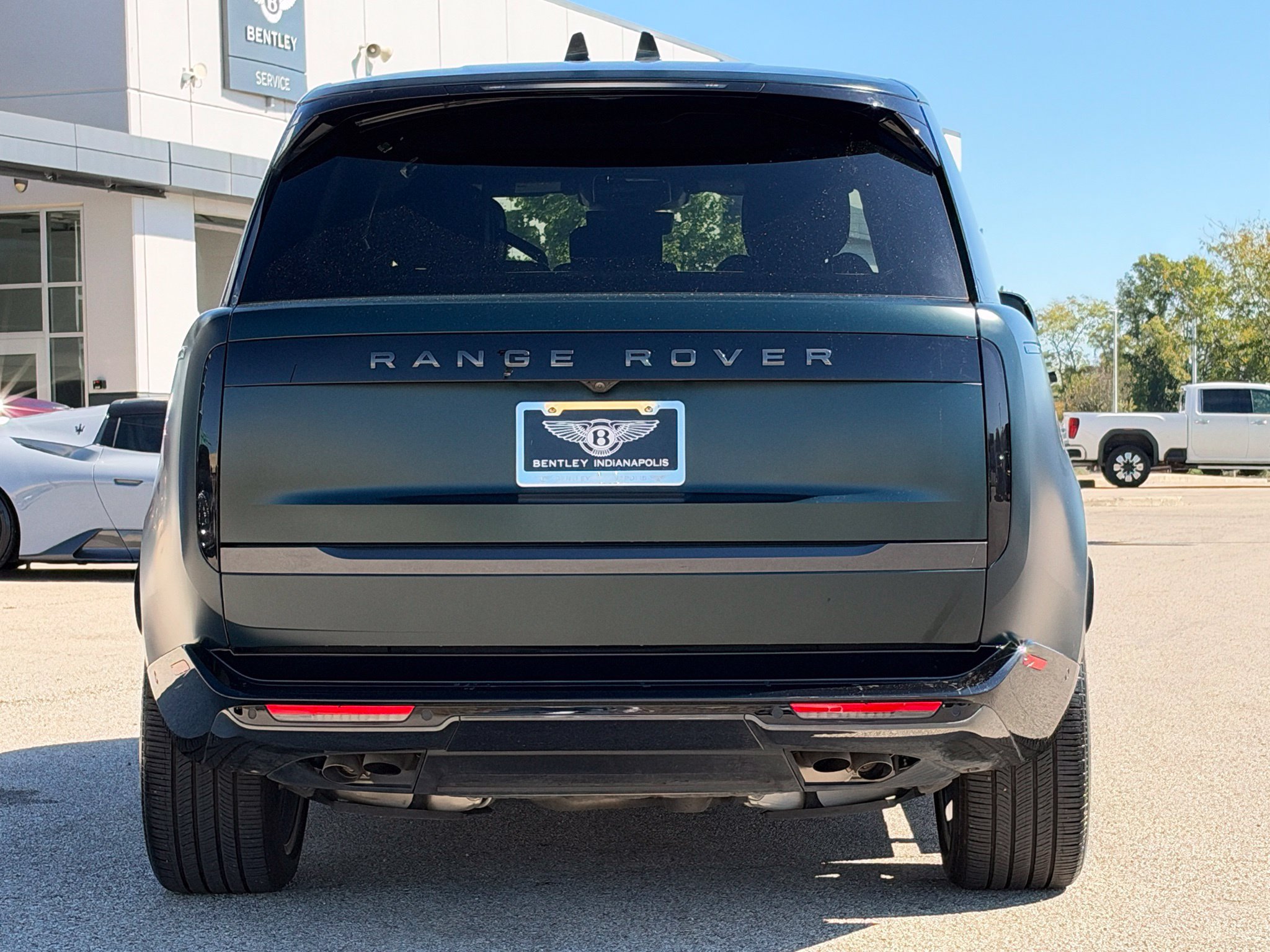 Used 2025 Land Rover Range Rover SE AWD/4WD image 6