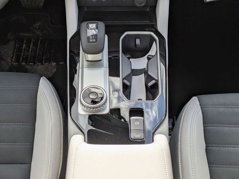 New 2026 Mitsubishi Outlander SE image 20