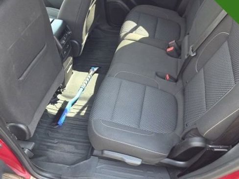 Used 2020 GMC Acadia SLE image 15