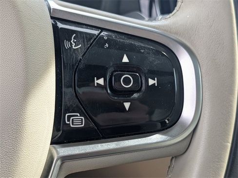 Used 2024 Volvo S60 B5 Plus image 25