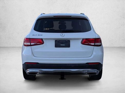 Used 2017 Mercedes-Benz GLC 300 image 4