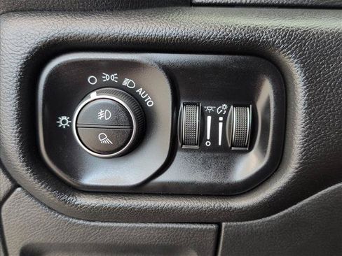 Used 2025 RAM 1500 Big Horn AWD/4WD image 24