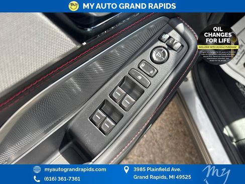 Used 2025 Acura MDX A-Spec AWD/4WD image 11