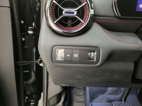 New 2025 Chevrolet Blazer EV RS image 5