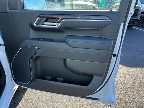 New 2026 GMC Sierra 1500 Elevation image 18