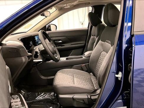 New 2026 Nissan Kicks SV w/ SV Premium Package FWD image 10