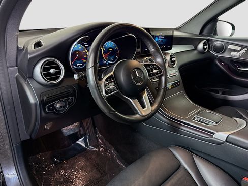 Used 2022 Mercedes-Benz GLC 300 4MATIC w/ Premium Package Lite image 23