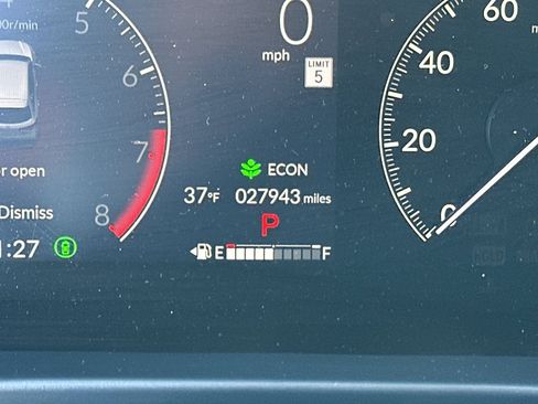 Used 2025 Honda HR-V LX image 16