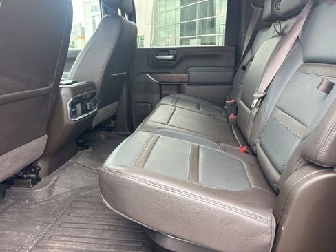 Used 2022 GMC Sierra 2500 Denali w/ Denali Ultimate Package AWD/4WD image 10