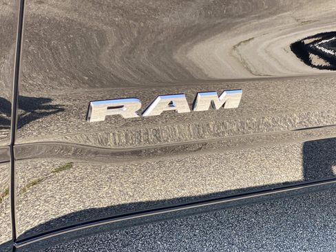 Used 2025 RAM 1500 Big Horn AWD/4WD image 15