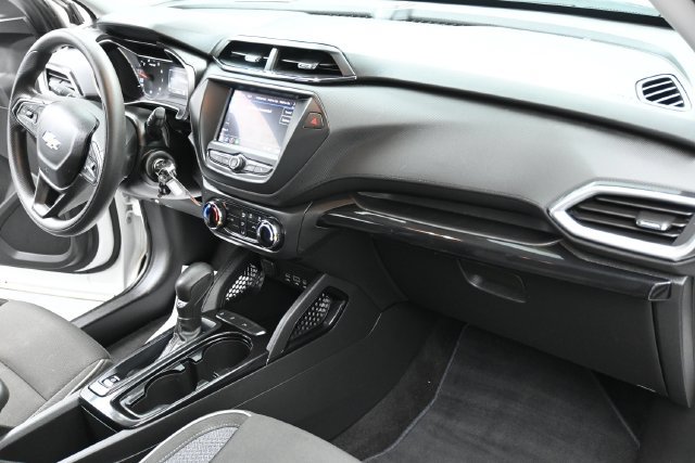 Used 2021 Chevrolet TrailBlazer LS FWD image 35