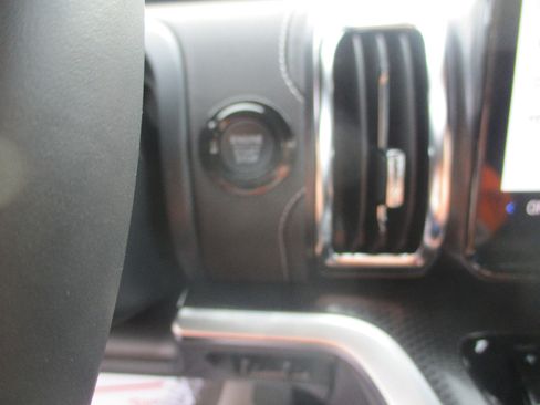 New 2026 Ford Expedition Platinum image 7