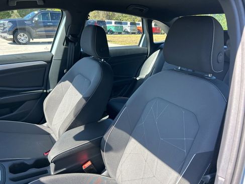 Used 2025 Volkswagen Jetta Sport image 21