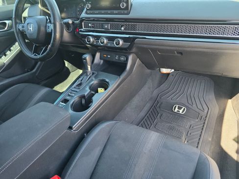 Used 2023 Honda Civic Sport image 11