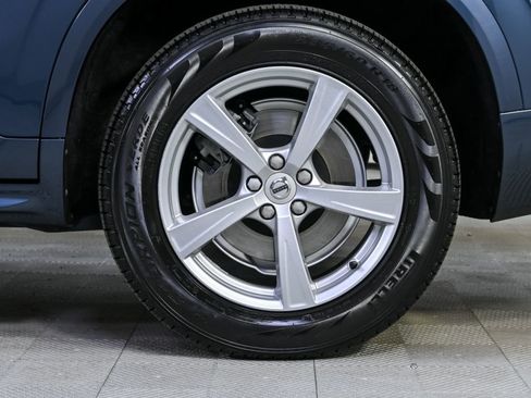 Used 2019 Volvo XC90 T5 Momentum image 38