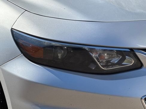 Used 2018 Chevrolet Malibu LS w/ LPO, Convenience Package 1 image 10