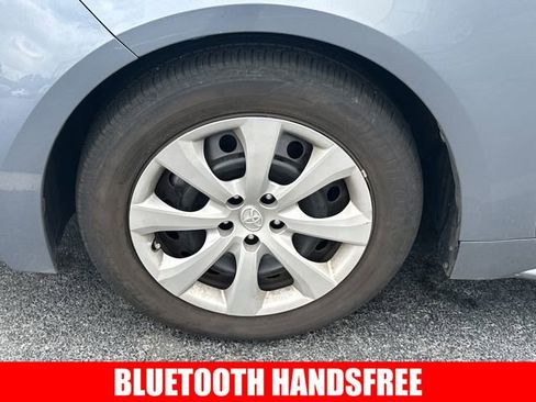Used 2023 Toyota Corolla LE FWD image 4