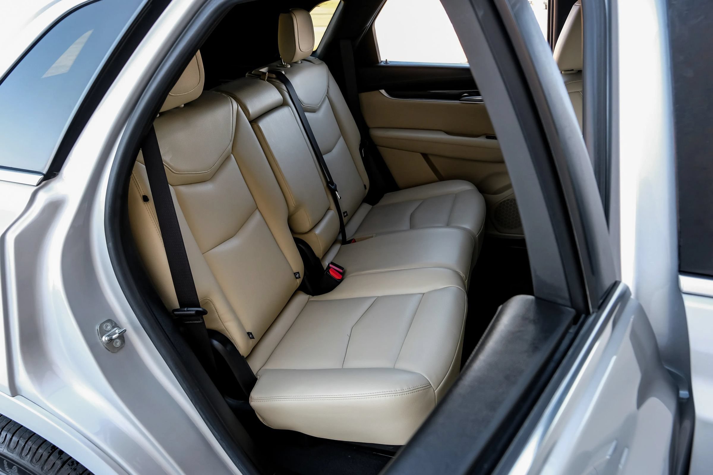 Used 2018 Cadillac XT5 FWD image 36