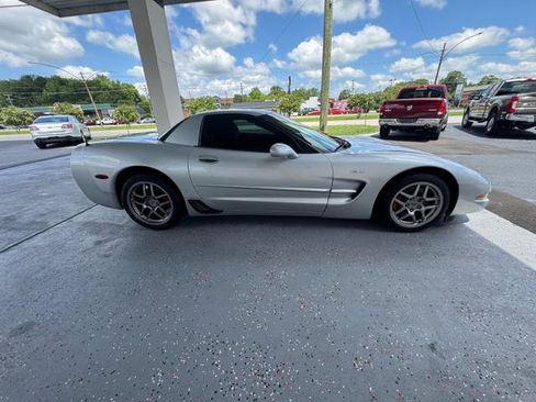 Used 2002 Chevrolet Corvette Z06 w/ Memory Pkg RWD image 6