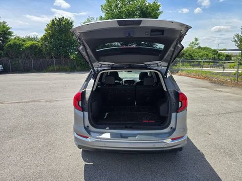 Used 2023 GMC Terrain Denali w/ Denali Premium Package AWD/4WD image 16