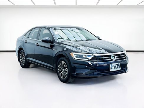 Used 2019 Volkswagen Jetta SEL image 3