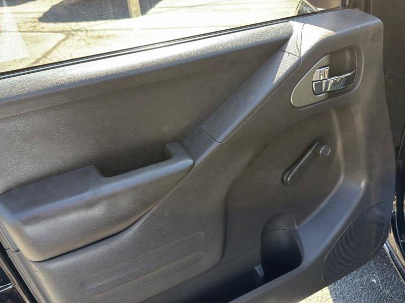 Used 2016 Nissan Frontier S RWD image 11