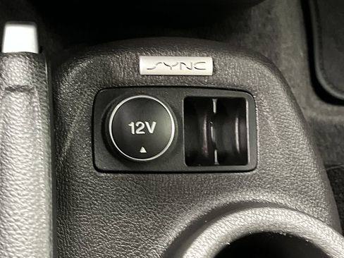 Used 2017 Ford Transit Connect XLT image 16