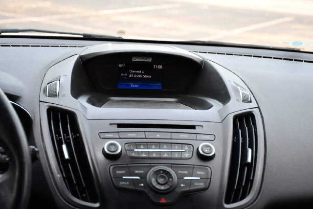 Used 2017 Ford Escape SE w/ SE Sport Appearance Package FWD image 22
