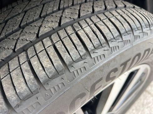 Used 2024 Nissan Pathfinder Platinum w/ Lighting Package (N93) image 8