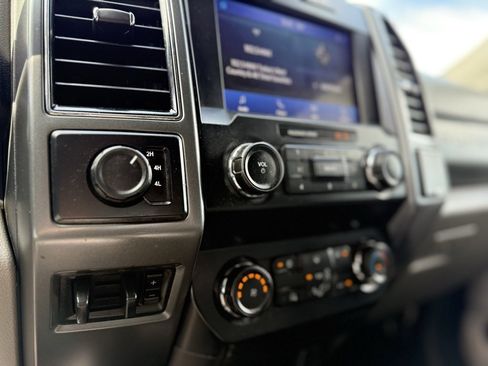 Used 2022 Ford F550 4x4 Crew Cab Super Duty image 40