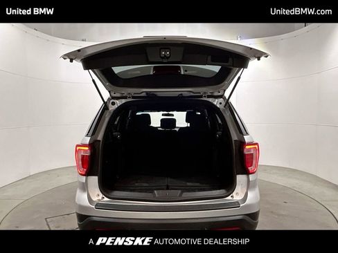 Used 2018 Ford Explorer XLT image 20