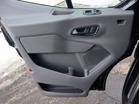 Used 2023 Ford Transit 350 XLT image 18