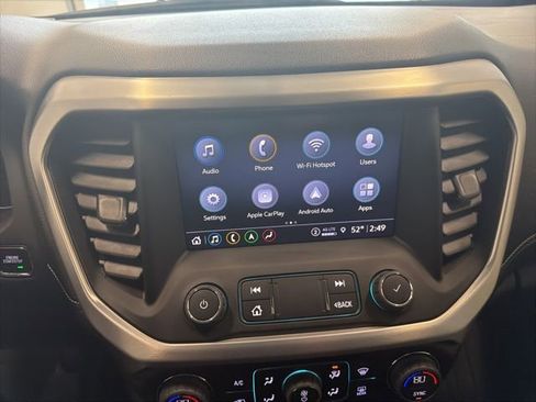 Used 2023 GMC Acadia SLT image 26