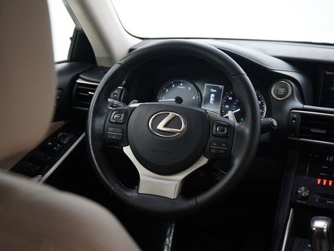 Used 2018 Lexus IS 300 300 w/ Comfort Package image 13