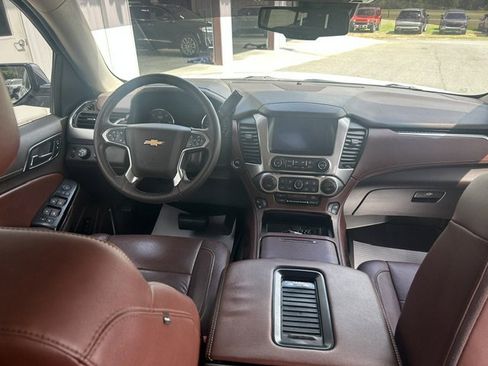 Used 2017 Chevrolet Tahoe Premier AWD/4WD image 11